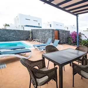 Teresa Playa Blanca (Lanzarote)