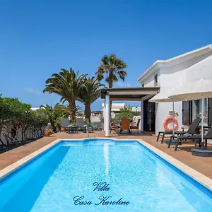Casa Karoline With A Sunny Terrace, Heated Pool, Comfort And Privacy In A Quiet Neighborhood Villa